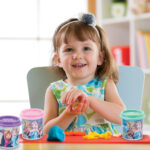 AS Πλαστελίνη Disney Frozen Σακουλάκι Με 5 Βαζάκια Και Καπάκια Καλουπάκια 570gr Για 3+ Χρονών - Image 2