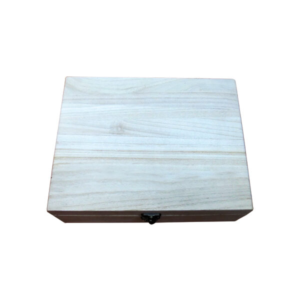 Αλουστράριστο ξύλινο κουτί