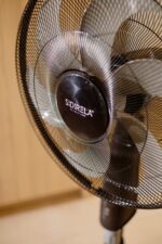 Ανεμιστήρας δαπέδου TURBO με ορθοστάτη τηλεχειριζόμενος σε μαύρο χρώμα 46” 80W - Image 2