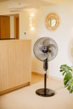 Ανεμιστήρας δαπέδου TURBO με ορθοστάτη τηλεχειριζόμενος σε μαύρο χρώμα 46” 80W - Image 3